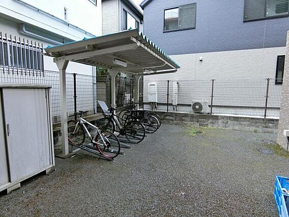 駐輪場