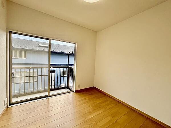 寝室を拡大表示