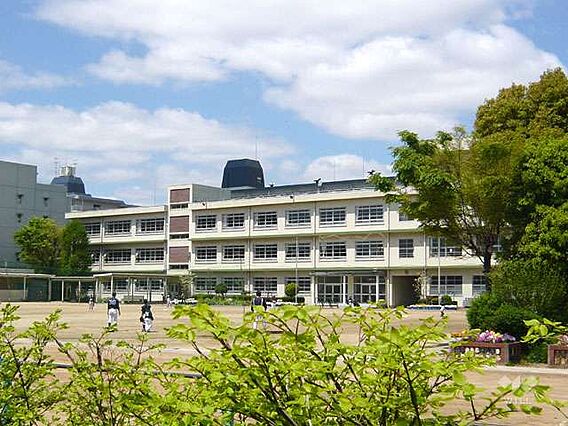 上坂部小学校[...