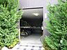 駐車場：駐輪場は屋内にあります。