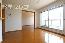 オークフォレスト名東 2階2LDKのリビング/ダイニング