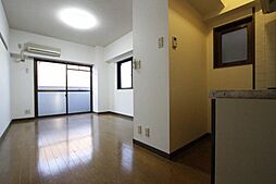 パティオ本山 1階ワンルームのリビング/ダイニング