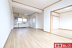 メゾン・ド・川名 2階1LDKのリビング/ダイニング