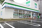 ファミリーマート芳野一丁目店 313m