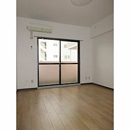 カームダウン喜多山 3階ワンルームのリビング/ダイニング