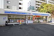 ローソン中区瓦町店 97m