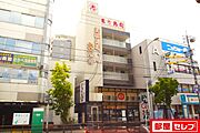5階建てのマンション。