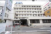 医療法人勝又病院 206m
