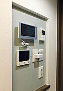 太陽光発電パネル・TVモニターフォン（イメージ写真）