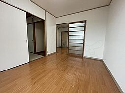 ヴィラ南山 306 3階2DKのリビング/ダイニング