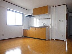 ファンシービル岩間 4階3DKのリビング/ダイニング