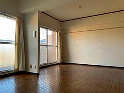 シャトー汐路 305 3階2LDKのリビング/ダイニング