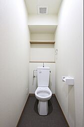 温水洗浄便座を設置予定です。
