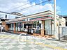 周辺：セブンイレブン大和郡山高田町店 徒歩10分。 750m