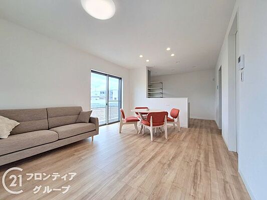 リビング/ダイニング 大和高田市大字田井　新築一戸建て　5号棟