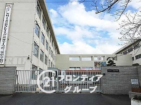 奈良市立三笠中学校 徒歩20分。 1550m