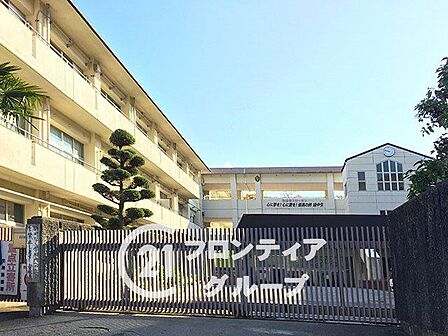 生駒市立緑ケ丘中学校 徒歩17分。 1340m