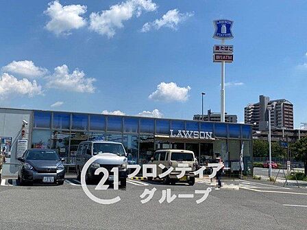 ローソン京田辺山手西店 徒歩12分。 900m