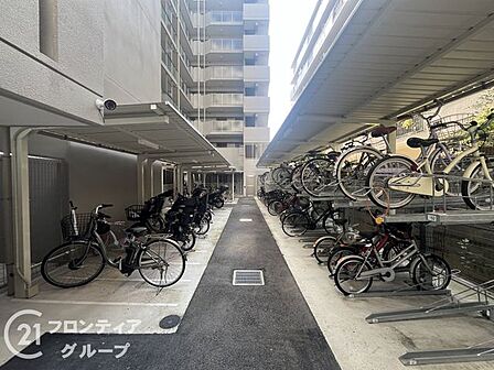 写真だけではわからない採光・広さ・周辺環境の実感は、実際に足を運んでみることが一番です。ご見学はいつでもご予約いただけます