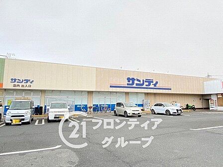 サンディ高田店 徒歩21分。 1620m