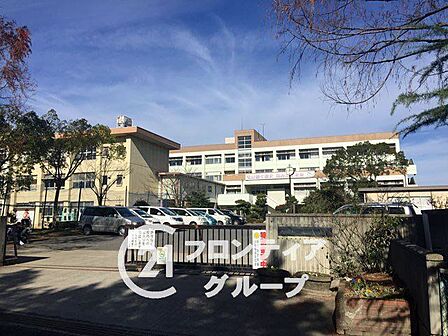 奈良市立二名中学校 徒歩12分。 910m