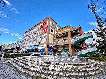スーパーマーケットKINSHO近鉄プラザ真美ヶ丘店 徒歩8分。 640m