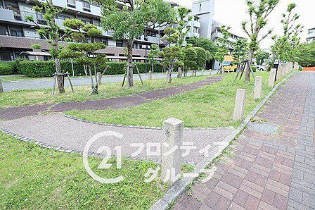 「賃貸のままでいいのか、買うべきか」その判断に必要な情報を、スタッフがわかりやすく整理してお伝えします。お気軽にご相談ください