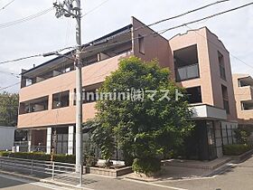 ラビアン  ｜ 大阪府大阪市西成区南津守7丁目（賃貸アパート1R・2階・26.18㎡） その1