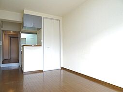 T’sコート 3階1Kのリビング/ダイニング