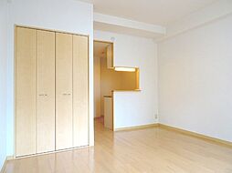 ロハス・ケアーズビル 6階ワンルームのリビング/ダイニング