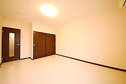 レオネクストブルーリーフ 107 1階1Kのリビング/ダイニング