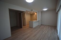 ジオ島本ノースA棟 104 1階2SLDKのリビング/ダイニング