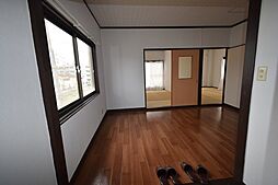 プルシャン城南 302 3階2DKのリビング/ダイニング