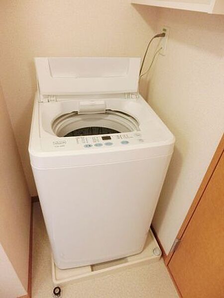 画像11:洗濯機もありますよ