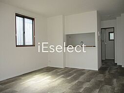 エバーグリーン八番館 1階2LDKのリビング/ダイニング