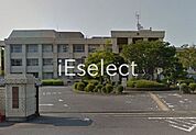 八街市役所 徒歩26分。 2020m