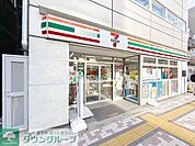 セブンイレブン目黒青葉台3丁目店  20m
