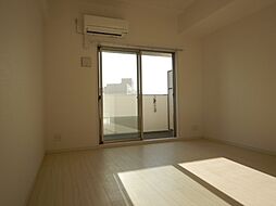 京阪本線 滝井駅 徒歩1分の賃貸マンション 7階1Kのリビング/ダイニング