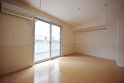 カインドコープIII 102 1階1Kのリビング/ダイニング