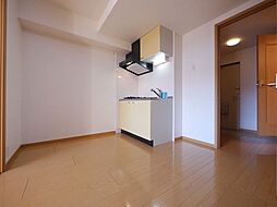 アーバンウインズ3 604 6階1DKのリビング/ダイニング