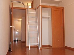 レオパレス上台ハイツ 207 2階1Kのリビング/ダイニング