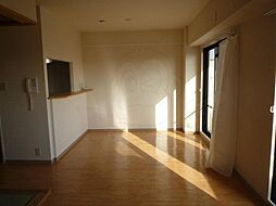 ストーク南塚口 4階2LDKのリビング/ダイニング