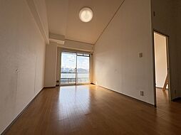 デ・リード白川 5階1LDKのリビング/ダイニング