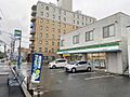 ファミリーマー...