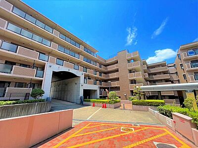 外観：総戸数434戸の大型分譲マンション