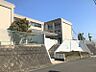 周辺：生駒市立光明中学校（693m）
