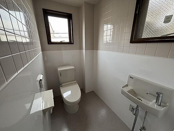 トイレを拡大表示