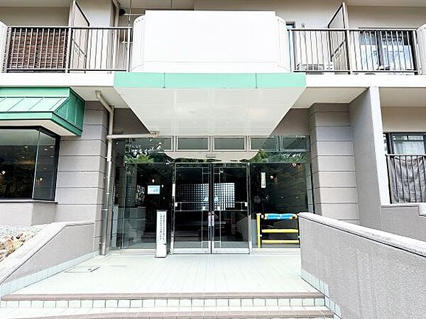 エントランスを拡大表示