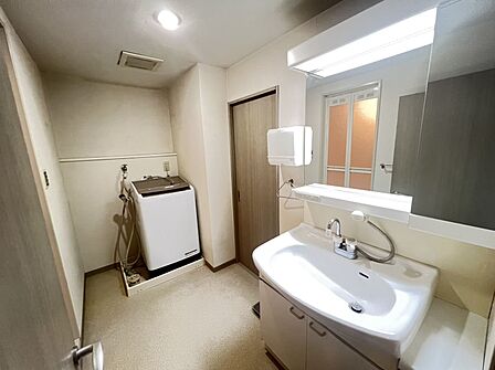 洗面室は家事動線の良い2ＷＡＹタイプ