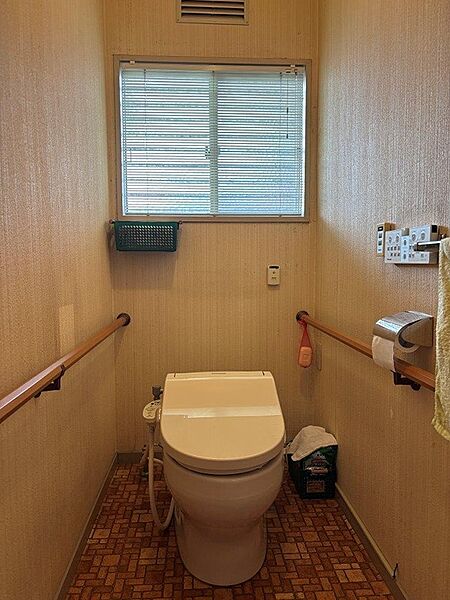 トイレを拡大表示